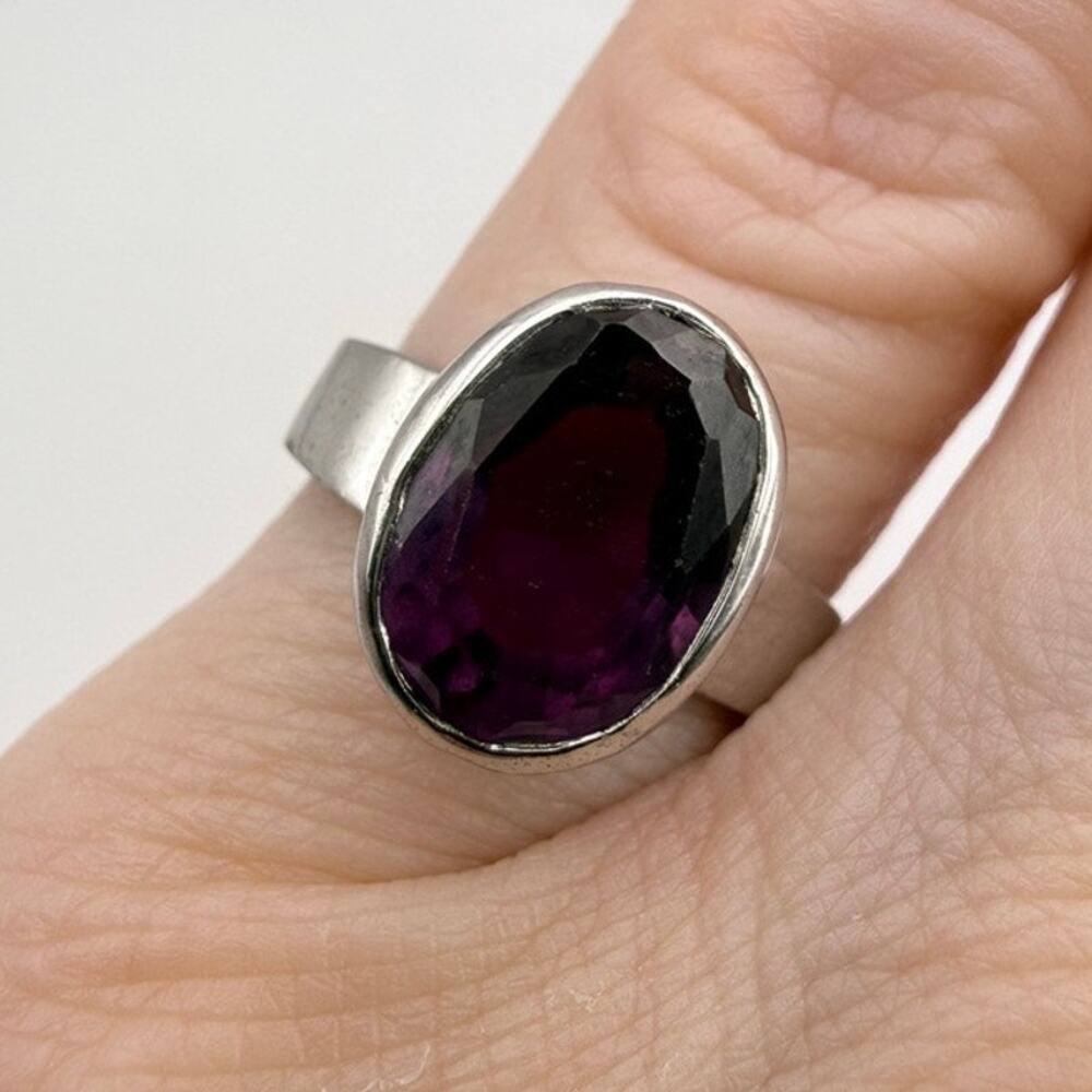 Handmade 925 Sterling Silver Oval Lab Made Purple Ruby Ring Modern Size 5 1/2